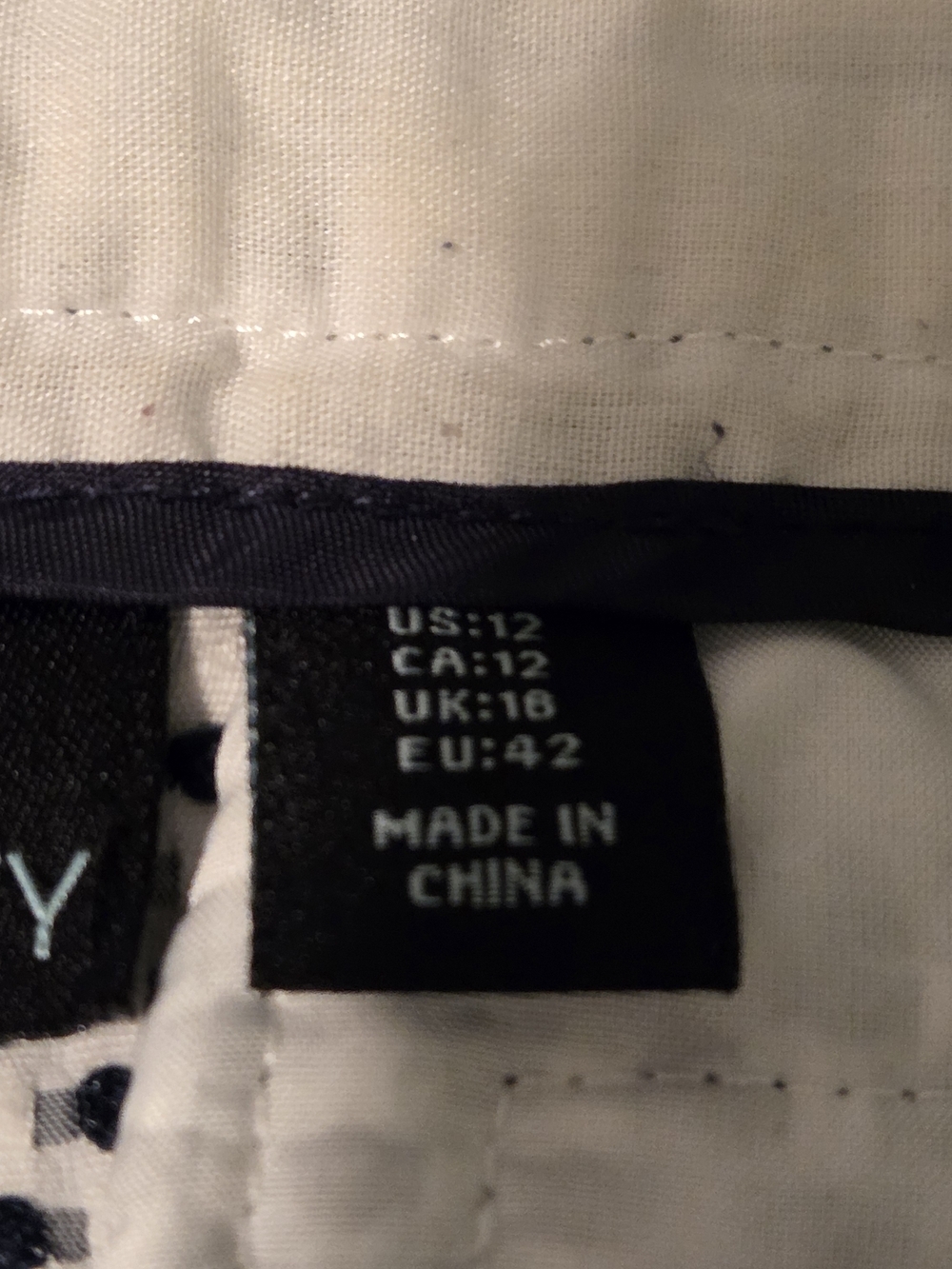 Cynthia Rowley Womens White Scalloped Hem Shorts with Black Dot Print Size 12 - Picture 5 of 9